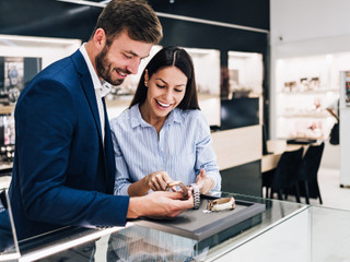 How to Find the Perfect Engagement Watch for Your (Almost) Fiancé