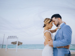 9 Latin American Wedding Traditions Couples Need to Know