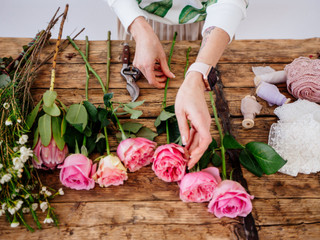 Paper and Flower Shortages are Rocking the Wedding Industry—Here's How to Deal
