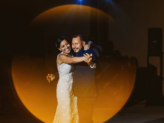 12 Best Spanish Father-Daughter Dance Songs to Dance to at Your Wedding