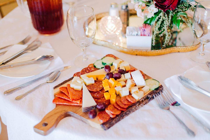 How Wedding Food Drink Are Being Adapted For Covid Weddingwire