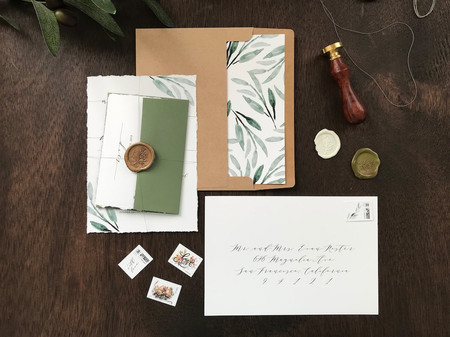 31 Winter Wedding Invitations That Are Modern and Chic