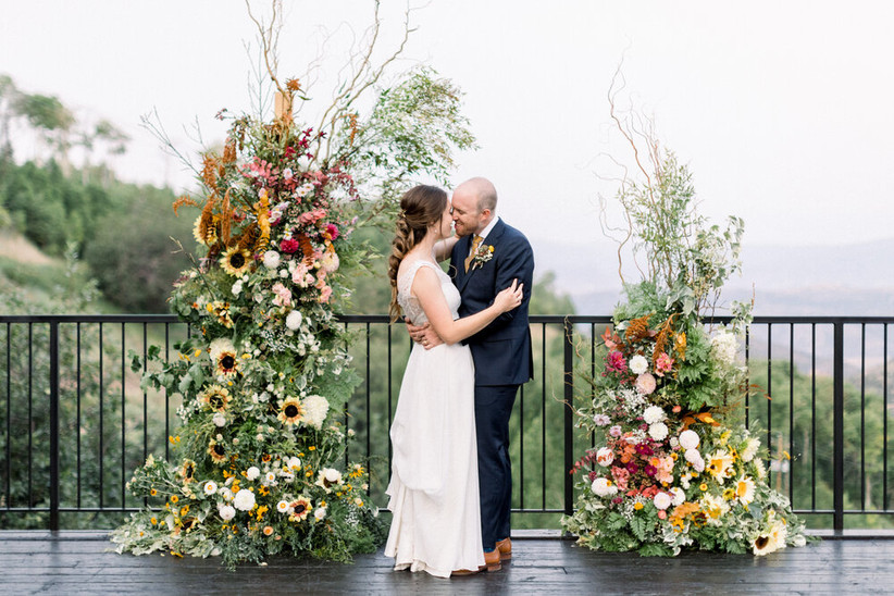 10 amazing rustic wedding decorating ideas - #10 will shock you - Burlap  Kitchen