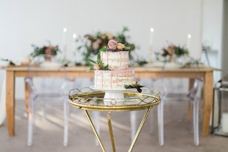 Our Favorite Two-Tier Wedding Cakes