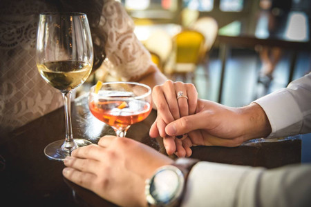Should I Propose Before or After Dinner? And More Proposal Night Rules to Follow