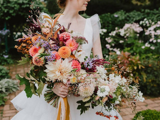 42 Fall Wedding Bouquets That Epitomize Autumn Style