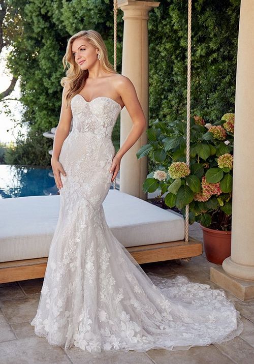 Style 2438 Angelina, Casablanca Bridal