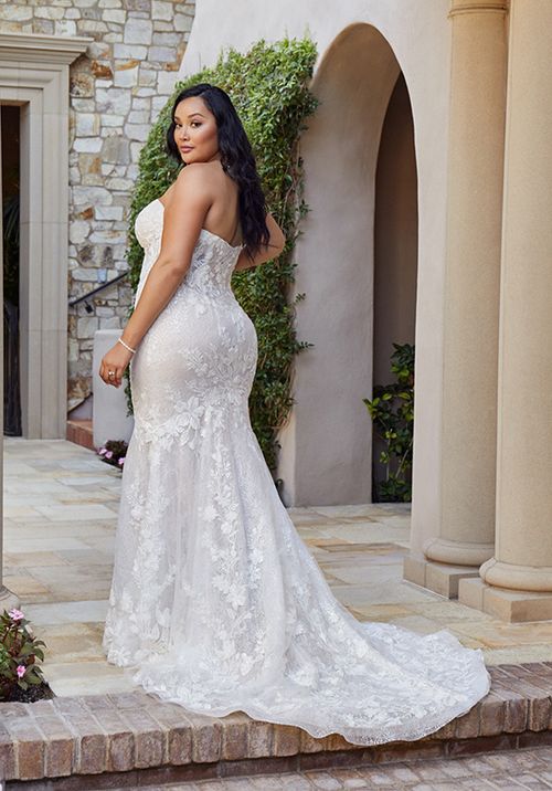 Style 2438 Angelina, Casablanca Bridal