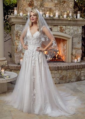 Style 2445 Lucy, Casablanca Bridal