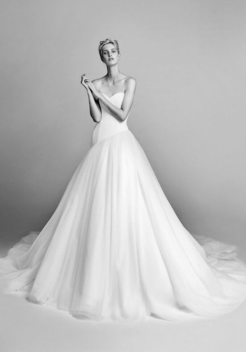 DIAGONAL CUT TULLE GOWN, Viktor&Rolf Mariage