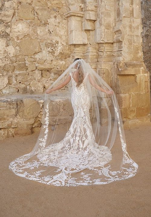 2461 Angie, Casablanca Bridal