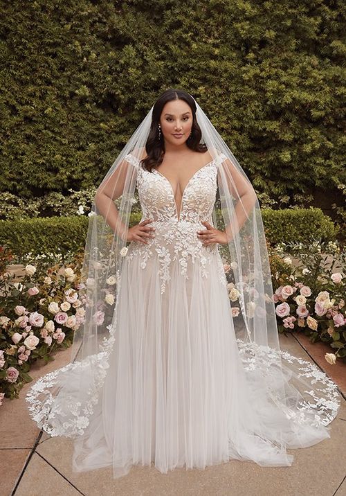 2469 Lena, Casablanca Bridal