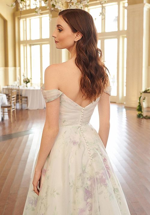 44315, Sincerity Bridal