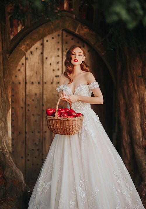 DP307 - Snow White, Disney Fairy Tale Weddings