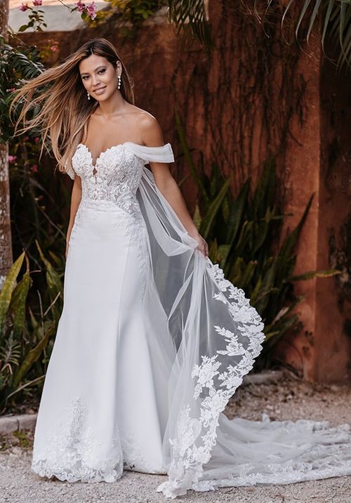 9952, Allure Bridals