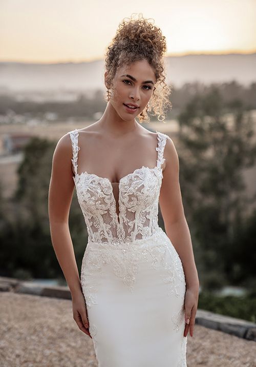 A1101, Allure Bridals