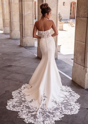 A1110, Allure Bridals