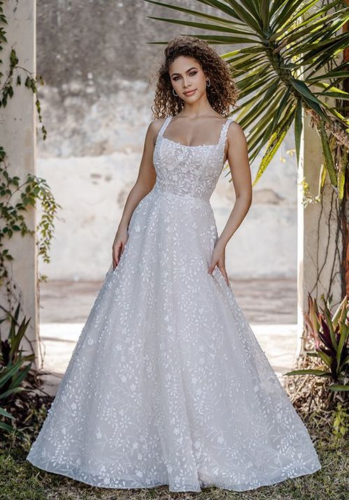 C659, Allure Couture