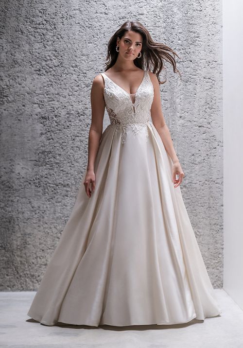 C684, Allure Couture