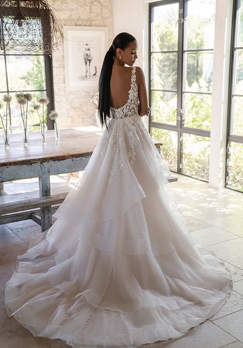 R3605, Allure Romance