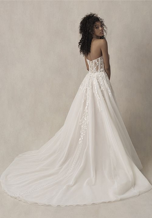 9852, Allure Bridals