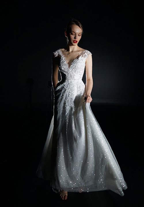 Light Ivory Lace Wedding Dress Enn, Olivia Bottega