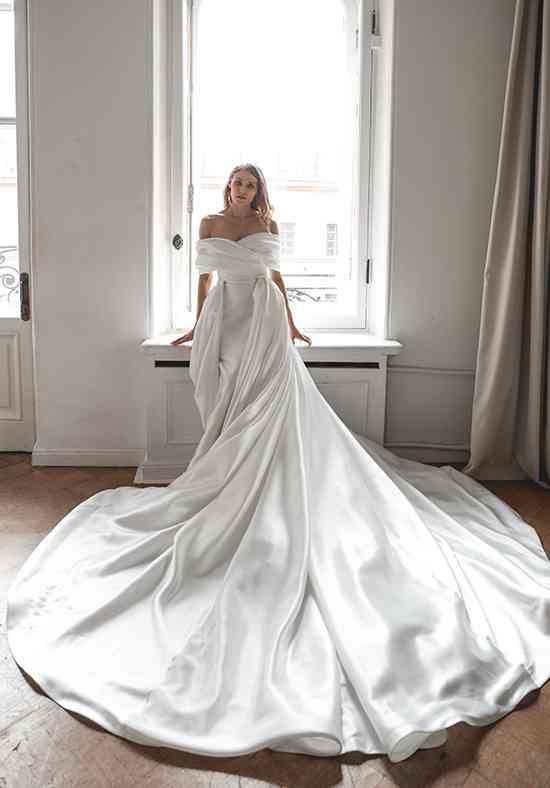 Royal Lace Off-The-Shoulder Sparkly Wedding Dress Meryem – Olivia