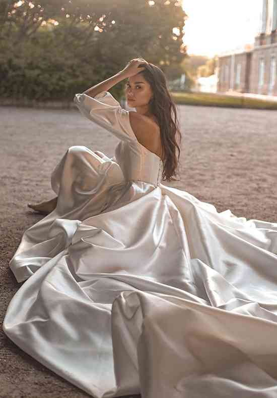 Olivia Bottega Mikado Off-The-Shoulder Wedding Dress Jacqueline