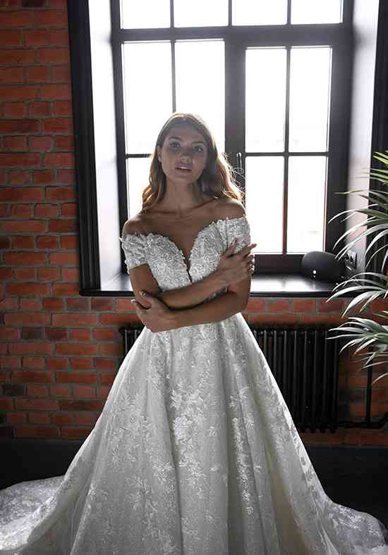 No Lace Wedding Dresses & Gowns  Online Bridal Shop – Olivia Bottega