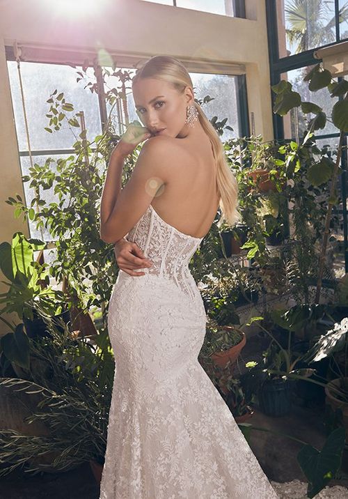 Style 2529 Gigi, Casablanca Bridal