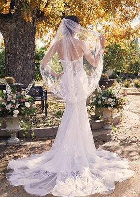 Style 2532 Everest, Casablanca Bridal