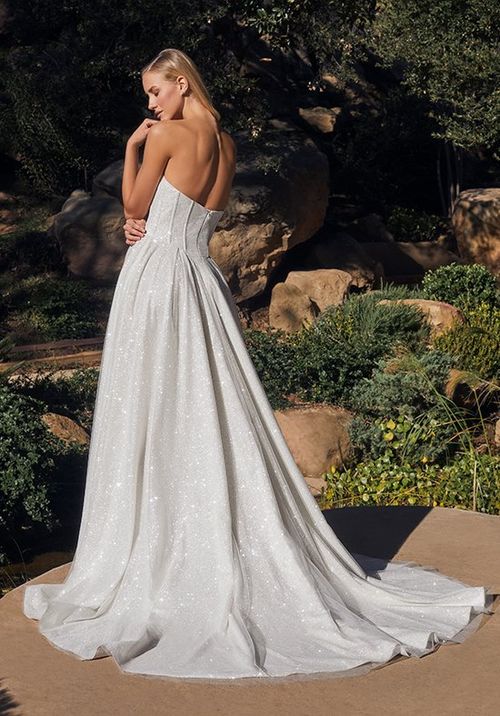 Style 2533 Vail, Casablanca Bridal