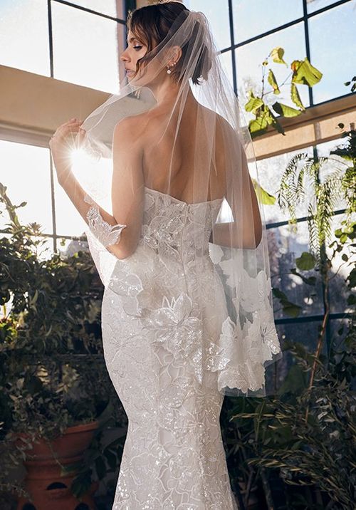 Style 2519 Winston, Casablanca Bridal