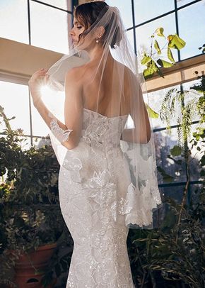 Style 2519 Winston, Casablanca Bridal