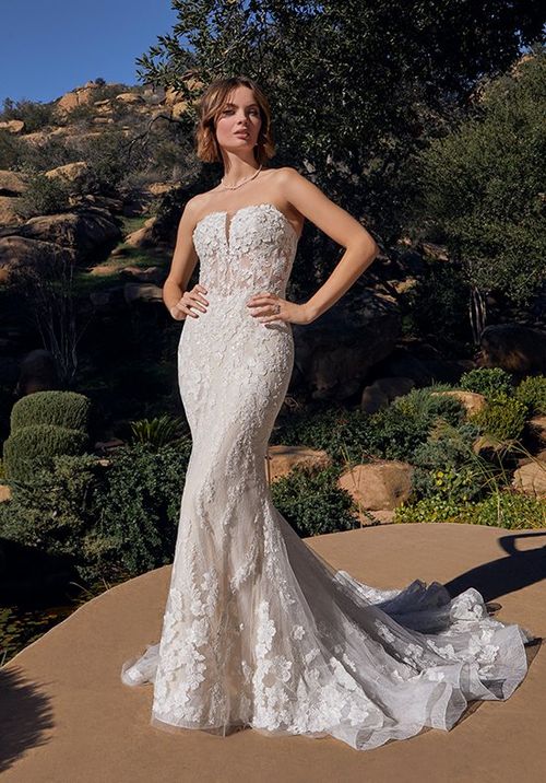 Style 2520 Hattie, Casablanca Bridal