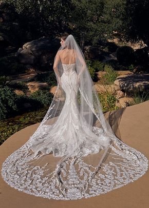 Style 2520 Hattie, Casablanca Bridal