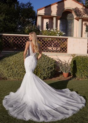 Style 2521 Winnie, Casablanca Bridal