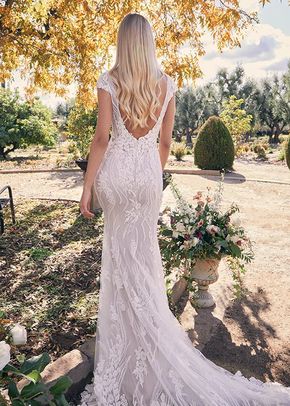 Style 2526 Genevieve, Casablanca Bridal