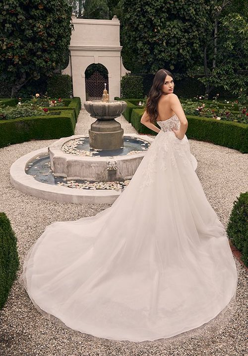 2548, Casablanca Bridal