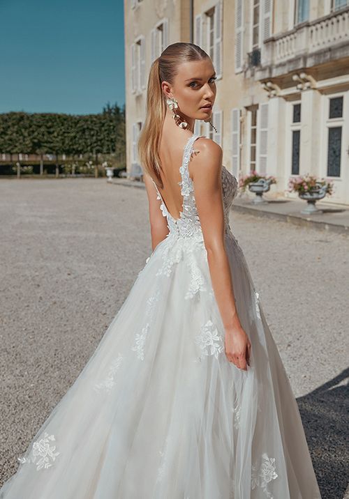 44468, Sincerity Bridal