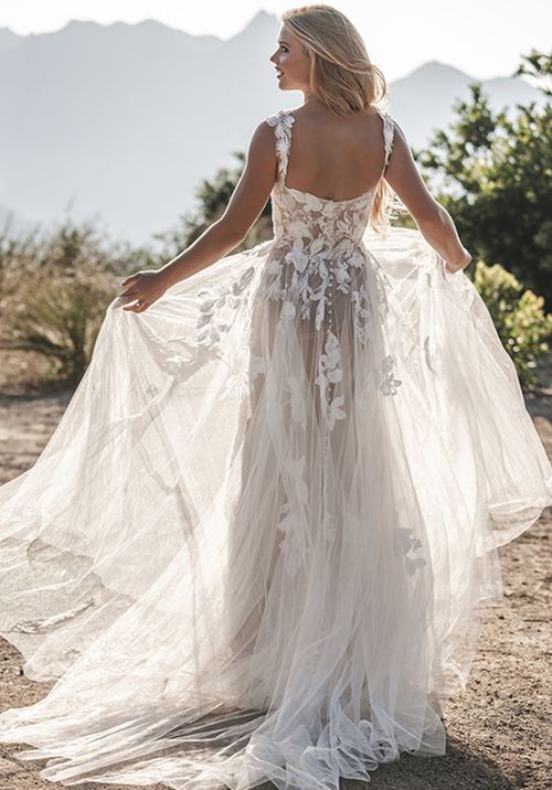 R3702, Allure Romance