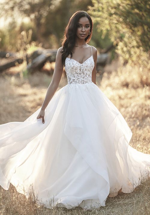 R3703, Allure Romance