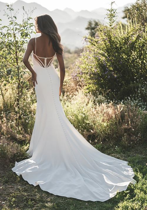 R3711, Allure Romance