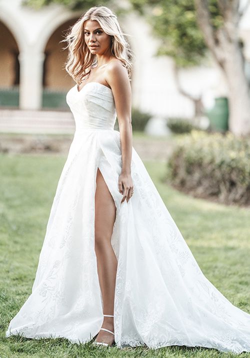 R3758, Allure Romance