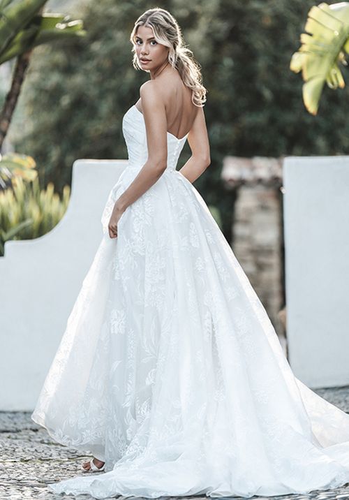 R3758, Allure Romance