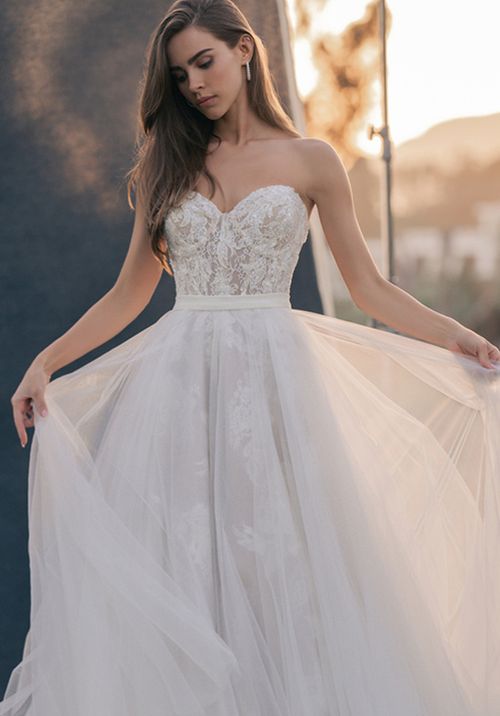 C726, Allure Couture