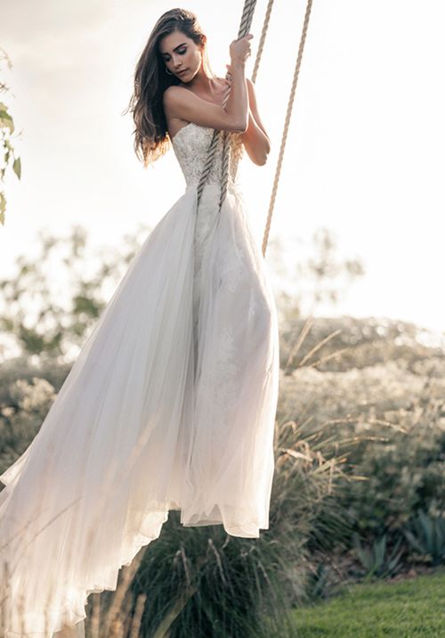 C726, Allure Couture