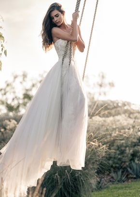 C726, Allure Couture