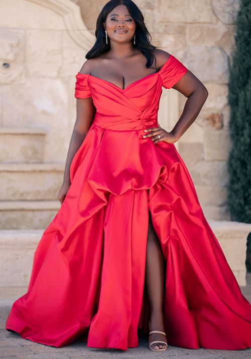 C733, Allure Couture