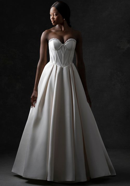 C740, Allure Couture